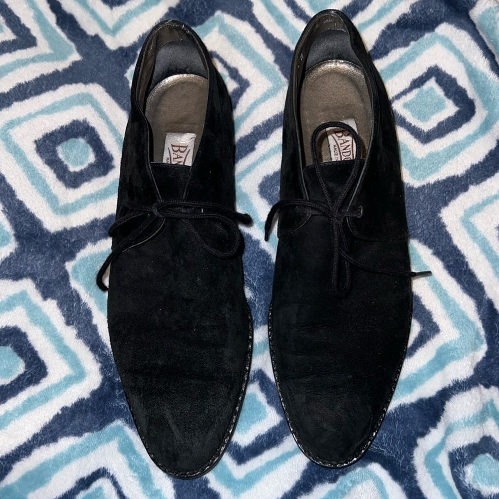 Bandolino Wrangler Black Suede Flat Shoes
